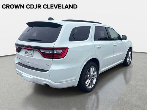 Used 2024 Dodge Durango GT RWD image 5