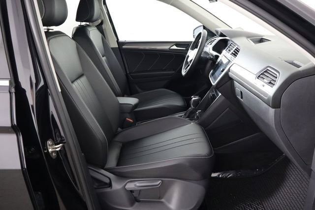 Used 2023 Volkswagen Tiguan SE FWD image 22