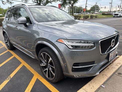 Used 2018 Volvo XC90 T6 Momentum w/ Convenience Package AWD/4WD image 2