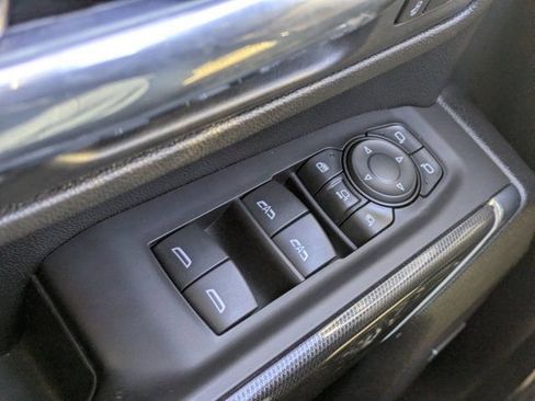 Used 2021 GMC Sierra 2500 AT4 w/ AT4 Preferred Package image 19