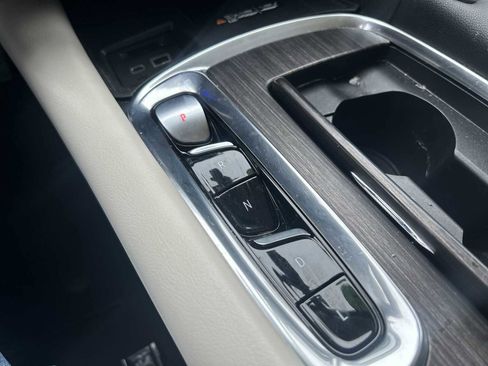 Used 2022 Buick Enclave Avenir w/ Avenir Technology Package image 15