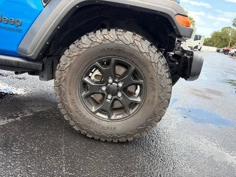 Used 2022 Jeep Wrangler Unlimited Sport AWD/4WD image 8