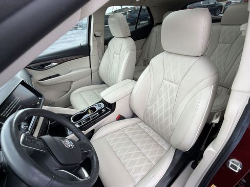 Used 2023 Buick Envision Avenir image 17