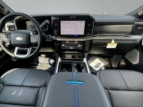 New 2026 Ford F450 Platinum w/ FX4 Off-Road Package AWD/4WD image 5