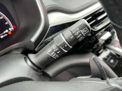 Used 2023 Acura MDX SH-AWD image 29