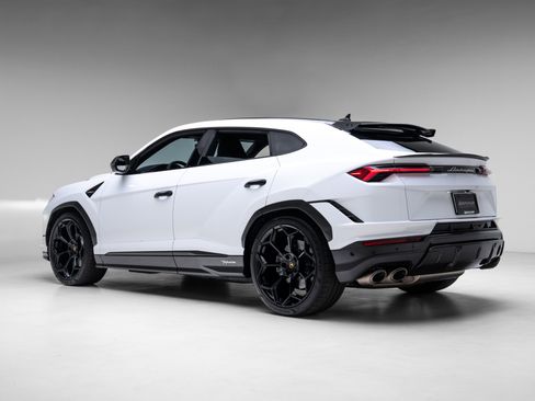 Used 2024 Lamborghini Urus Performante image 27