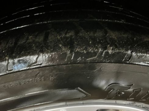 Used 2018 Chrysler Pacifica Touring Plus FWD image 12