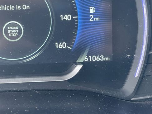 Used 2020 Hyundai Santa Fe SEL image 30