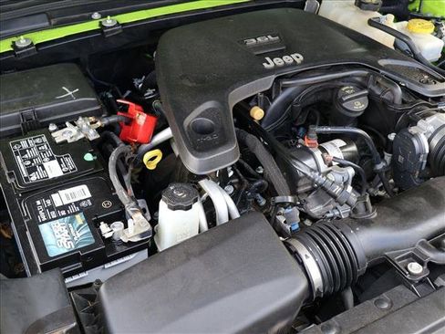 Used 2021 Jeep Wrangler Unlimited Rubicon AWD/4WD image 29
