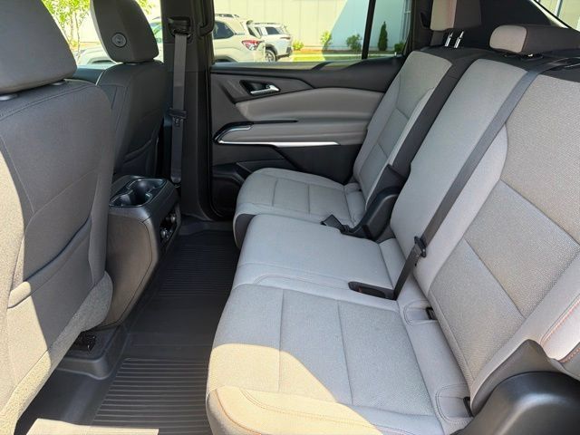 Used 2024 Chevrolet Traverse LT w/ LPO, Floor Liner Package FWD image 27