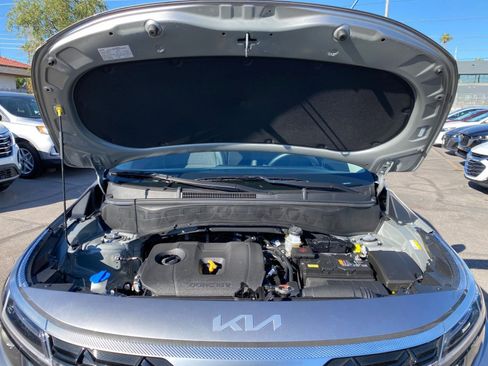 Used 2025 Kia Seltos S image 32