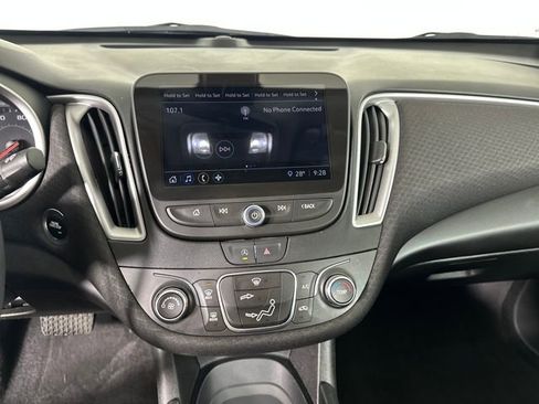 Used 2021 Chevrolet Malibu LS image 21