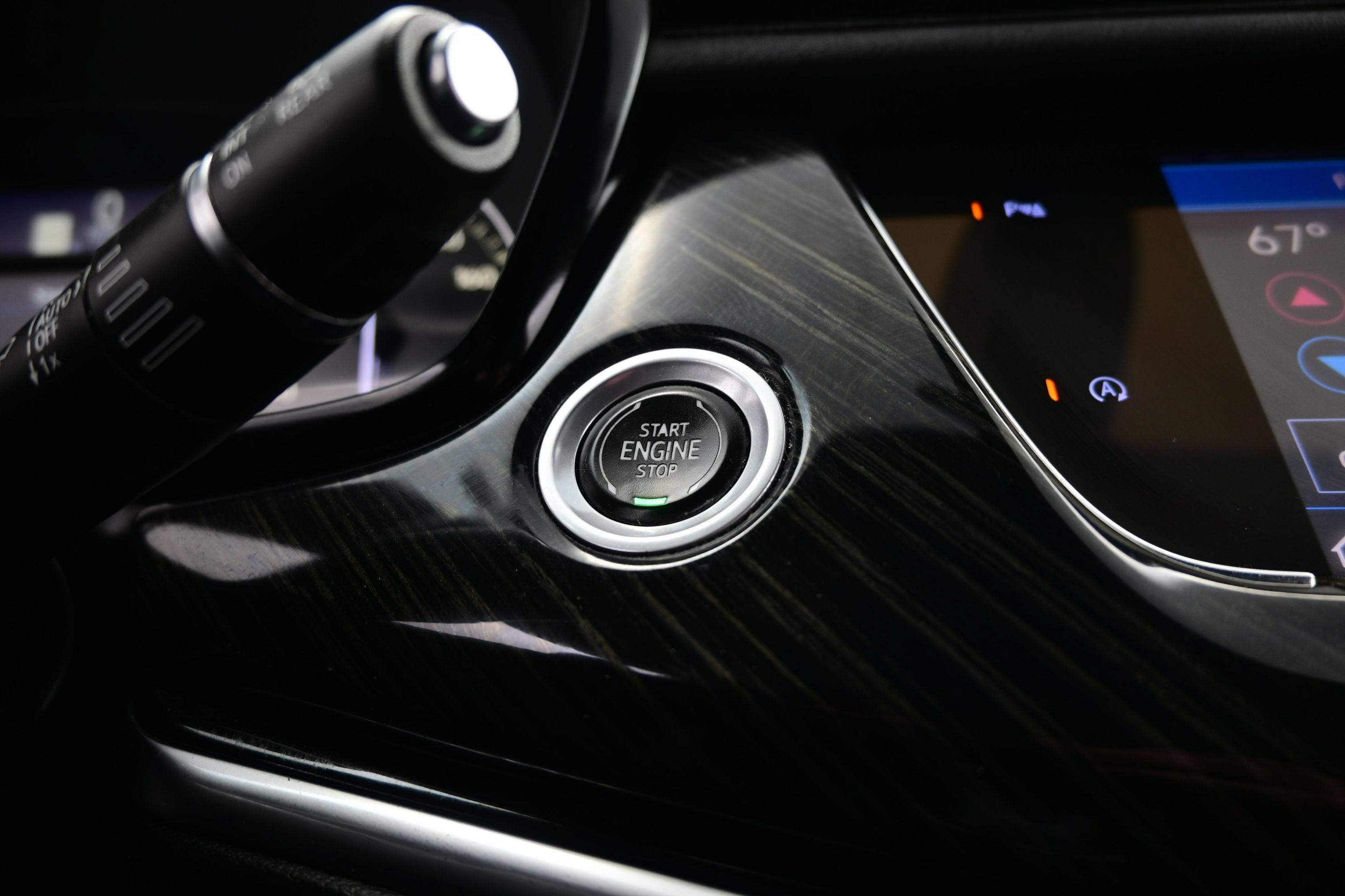Used 2023 Cadillac XT6 Premium Luxury FWD image 23