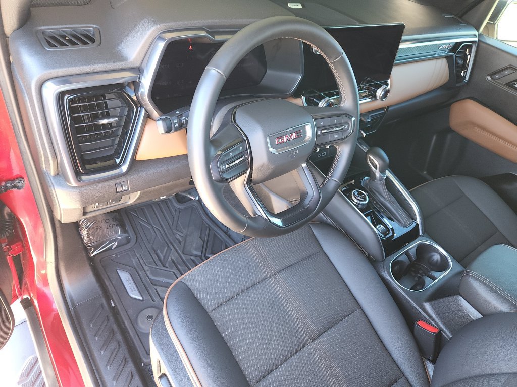 Used 2024 GMC Canyon AT4 w/ Technology Package AWD/4WD image 12