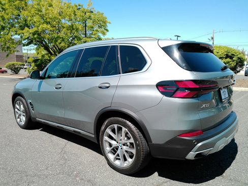 Used 2024 BMW X5 xDrive40i AWD/4WD image 5
