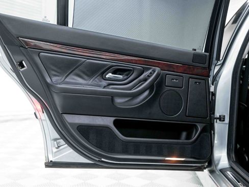 Used 1998 BMW 740iL image 43