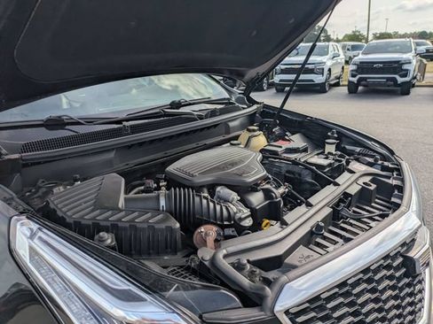 Used 2020 Cadillac XT5 Premium Luxury FWD image 41