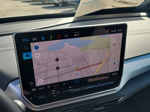 New 2025 Volkswagen ID.4 Pro image 22