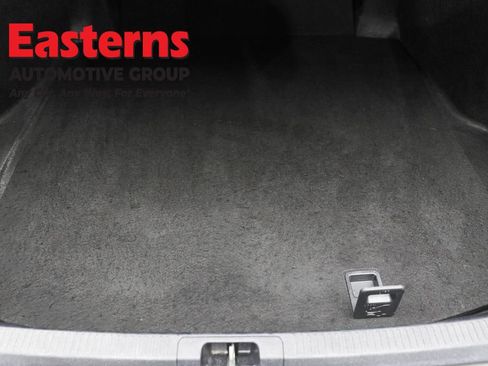 Used 2024 Toyota Camry SE FWD image 9