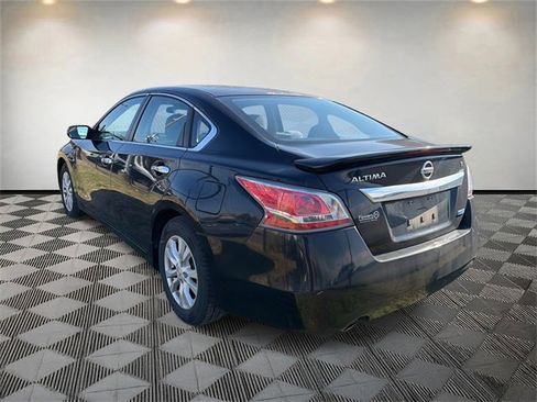 Used 2014 Nissan Altima 2.5 S w/ Sport Value Package image 6