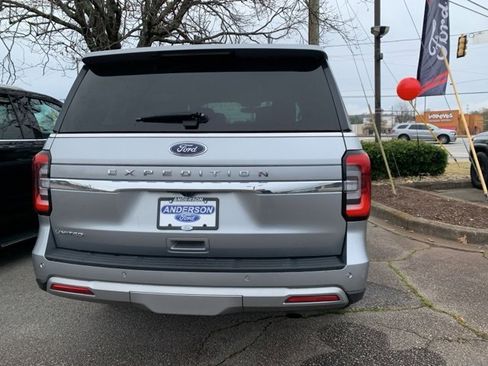 Certified 2024 Ford Expedition Limited image 4