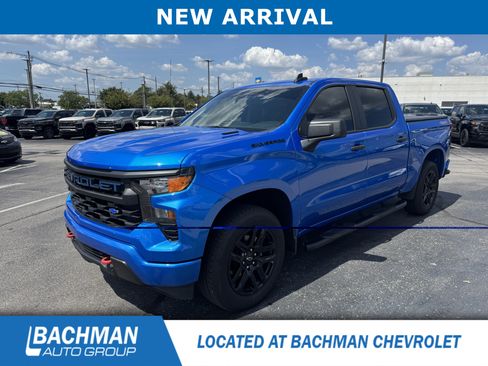 Used 2025 Chevrolet Silverado 1500 Custom w/ LPO, Dark Essentials Package AWD/4WD image 3