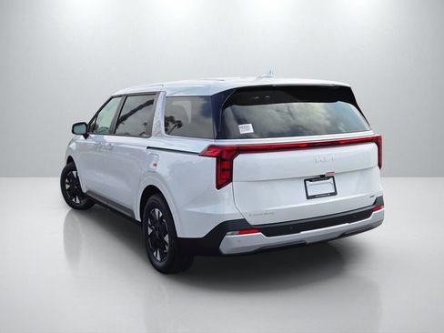 New 2026 Kia Carnival LXS FWD image 6