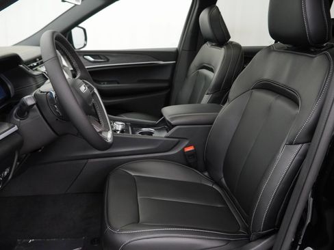 New 2025 Jeep Grand Cherokee Limited w/ Trailer Tow Package image 15