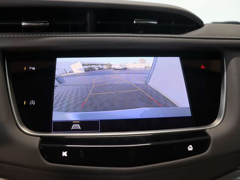Used 2023 Cadillac XT5 Premium Luxury FWD image 14