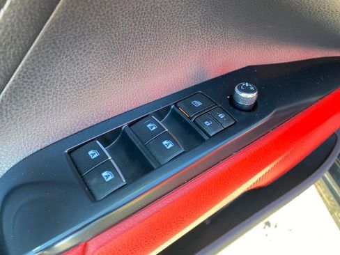 Used 2018 Toyota Camry XSE image 17