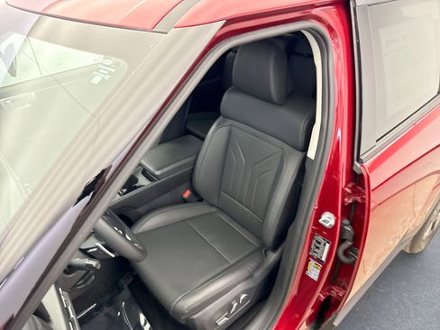 Used 2025 Hyundai Santa Fe SEL image 11