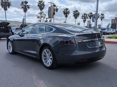 Used 2020 Tesla Model S Long Range image 3