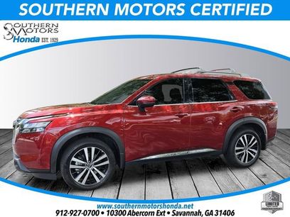 Used 2025 Nissan Pathfinder Platinum