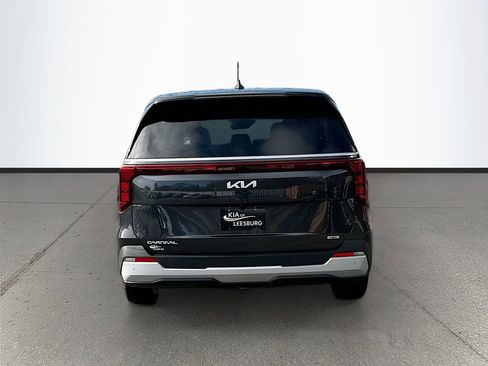 New 2026 Kia Carnival LXS image 6