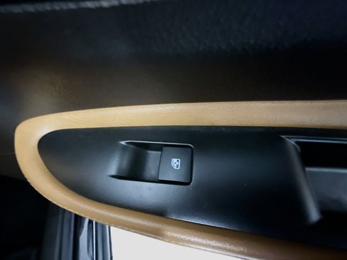 Used 2017 Buick Encore Premium w/ Experience Buick Package image 37