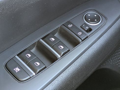 Certified 2023 Kia Forte LXS FWD image 16
