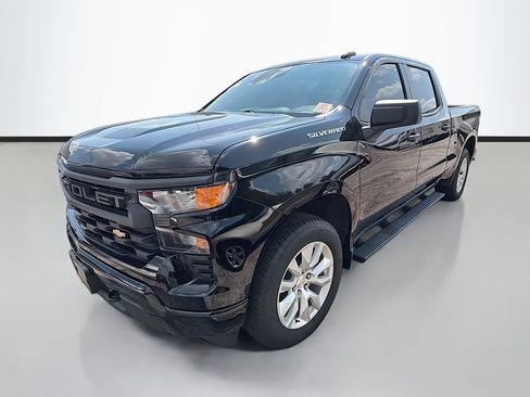 Used 2023 Chevrolet Silverado 1500 Custom AWD/4WD image 5