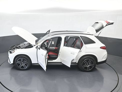 Used 2025 Mercedes-Benz GLC 300 image 64