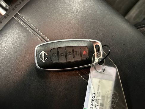 Used 2025 Nissan Pathfinder SV AWD/4WD image 20