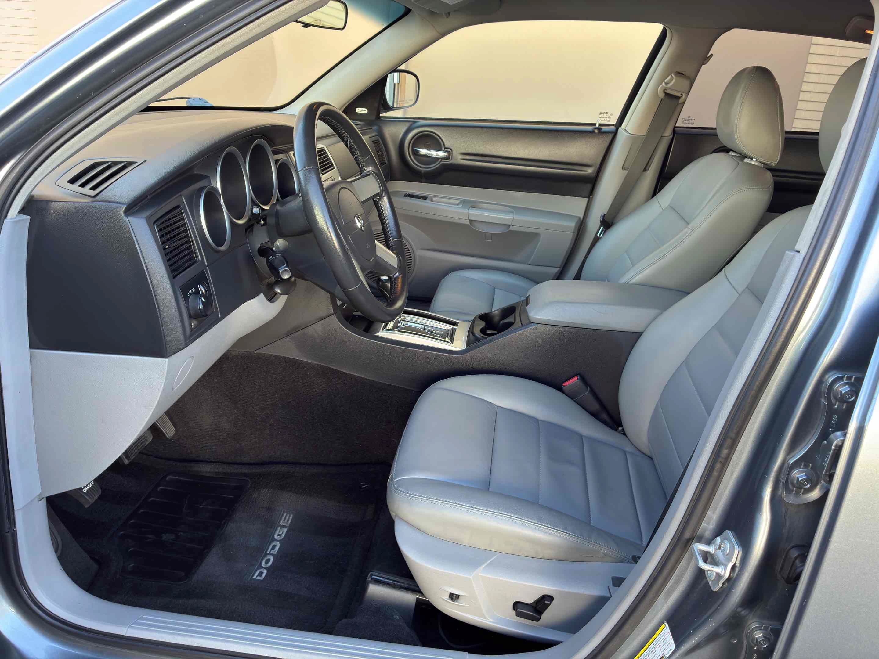 Used 2007 Dodge Magnum R/T AWD/4WD image 32