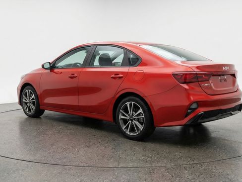 Used 2024 Kia Forte LXS image 6