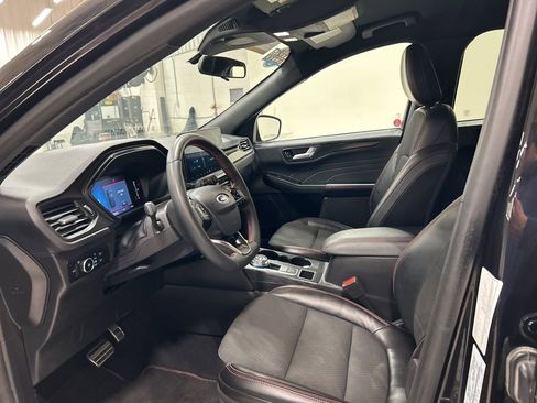 Certified 2023 Ford Escape ST-Line Select w/ Tech Pack #1 image 11