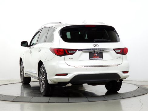 Used 2019 INFINITI QX60 Luxe w/ Essential Package image 5