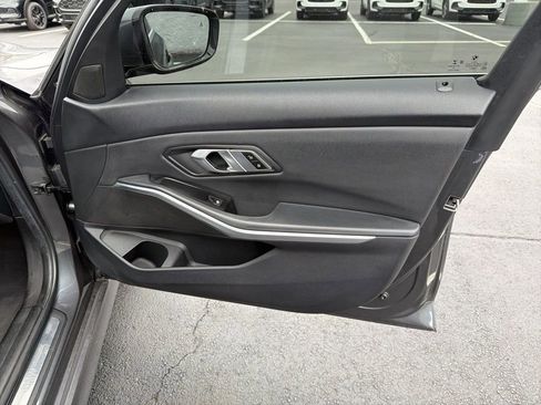 Used 2020 BMW 330i xDrive Sedan w/ Convenience Package image 26