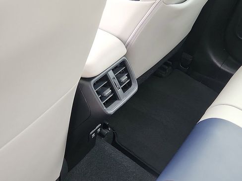 Used 2020 Lexus UX 250h w/ Premium Package image 11