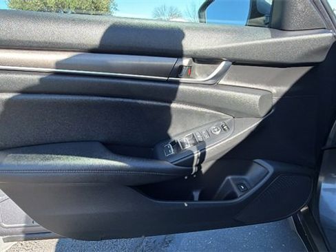 Used 2020 Honda Accord LX image 19