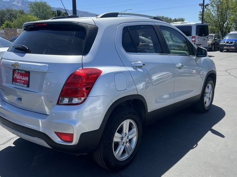 Used 2018 Chevrolet Trax LT w/ LT Convenience Package AWD/4WD image 6