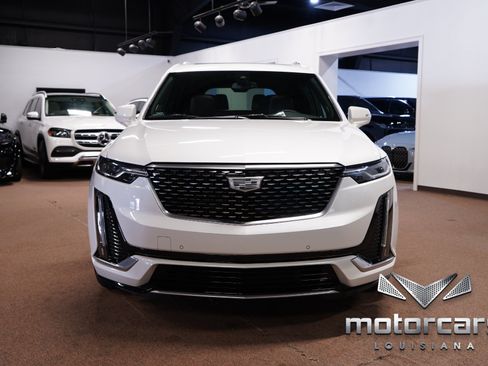 Used 2023 Cadillac XT6 Premium Luxury FWD image 2