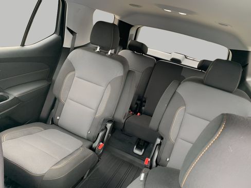 Used 2021 Chevrolet Traverse LT w/ LPO, Floor Liner Package image 21