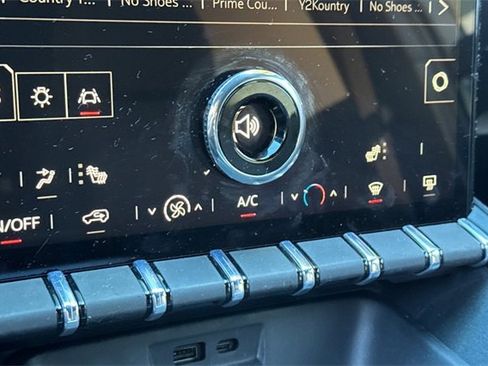 Used 2026 GMC Terrain Elevation image 20